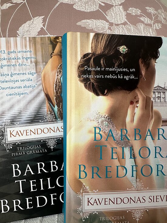 Kavendonas sievietes. Barbara Teilora Bredforda