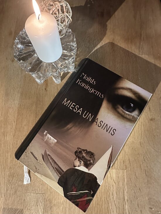 Miesa un asinis. Maikls Kaningems