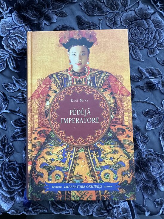 Pēdējā imperatore. Enčī Mina