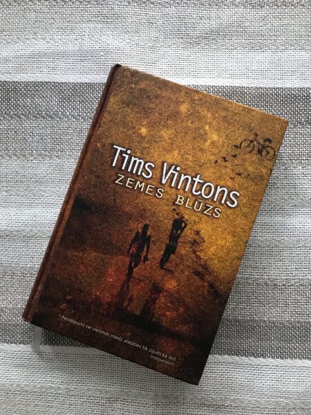 Zemes blūzs. Tims Vintons