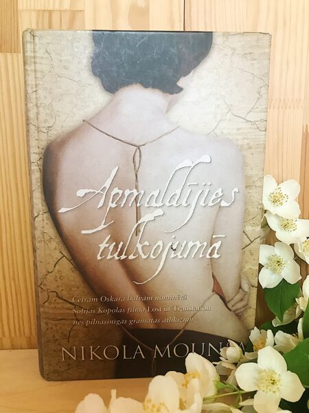 Apmaldījies tulkojumā. Nikola Mounsa