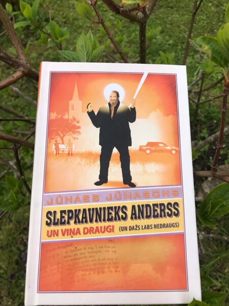 Slepkavnieks Andrerss un viņa draugi (un dažs labs nedraugs). Jūnass Jūnasons