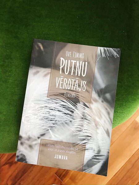 Putnu vērotājs. Uve Timms