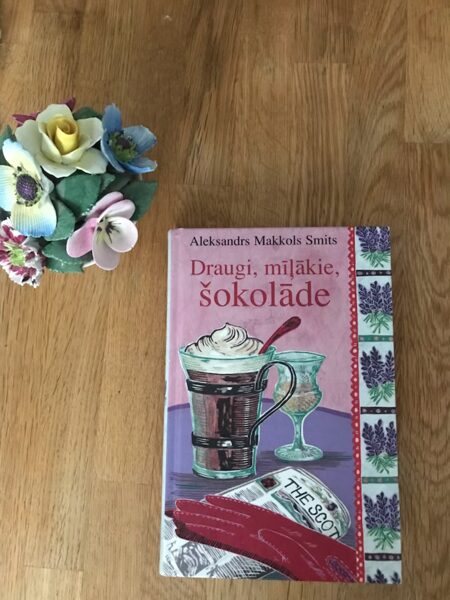 Draigi, mīļākie, šokolāde. Aleksandrs Makkols Smits